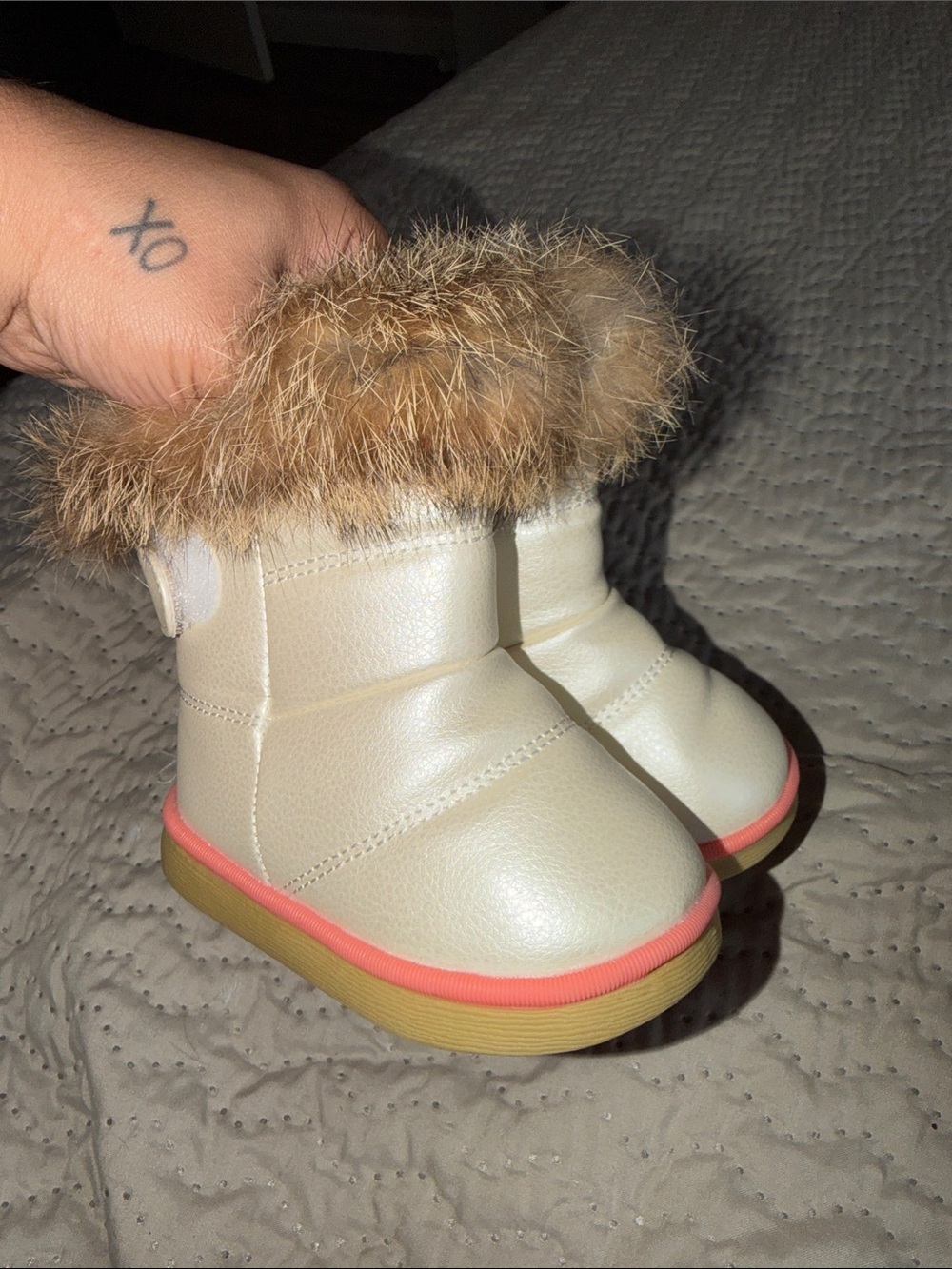 Kids Cream Faux-Fur Winter Boots with Pink Trim